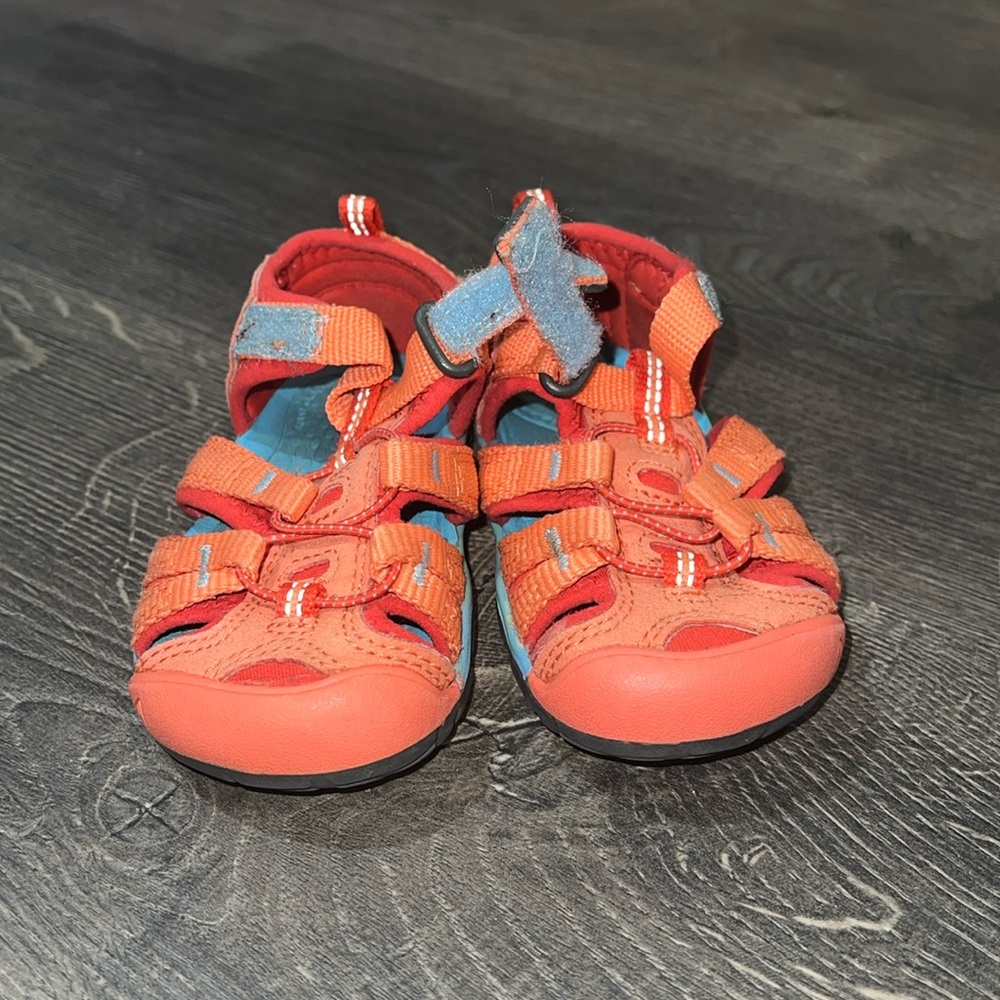 Keen Little Girls Shoe